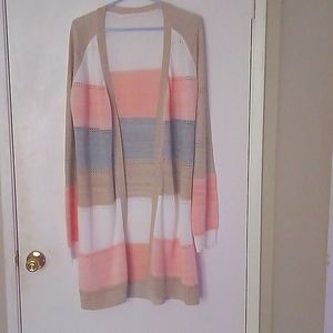 Women's knitted cardigan